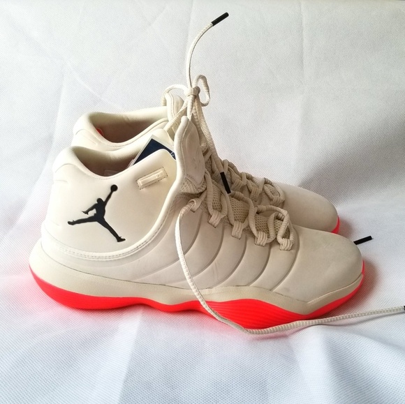 jordan superfly react